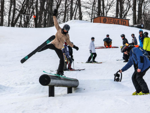 Line Tell a Friend Tour